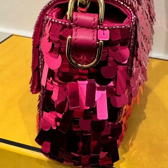 Fendi Fuchsia Pink Sequin Baguette Gold Hardware ‘Sex and the City’ New Rare - Picture 6 of 15